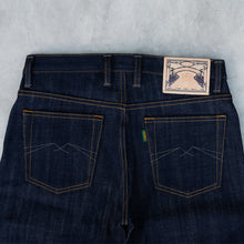 Load image into Gallery viewer, Origin Series : Darkspire 14oz Sanforized Extra Deep Indigo Selvedge
